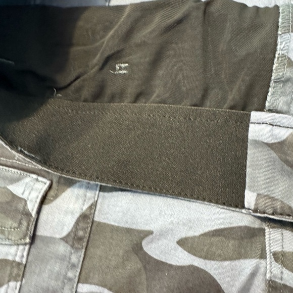 NWT Democracy cargo skirt Ab-Solution. Mold & hold. Size 18 blues - Picture 9 of 12